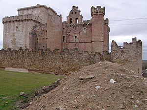 Archivo:Image-Castillo de Turégano