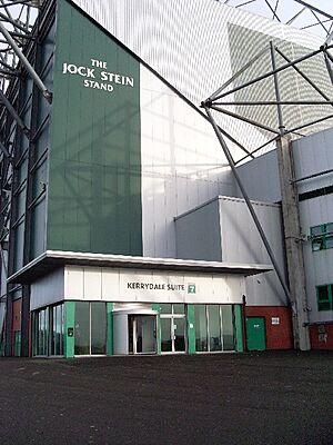 Archivo:Kerrydale Suite, Jock Stein Stand - geograph.org.uk - 662441