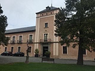 Real Quinta de Quitapesares-Fachada principal casa palacio desde el sur.jpg