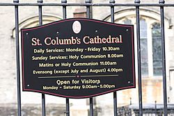 Archivo:St Columb's Cathedral (05), August 2009