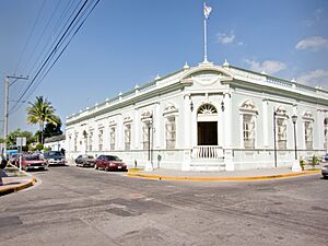 Archivo:Sta Tecla Palacio Municipal Enero 2011