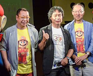 Archivo:Takashi Tezuka, Shigeru Miyamoto and Kōji Kondō (cropped 3)