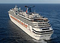 Archivo:US Navy 101109-N-5684M-067 The Carnival cruise ship C-V Splendor sits adrift approximately 150 nautical miles southwest of San Diego