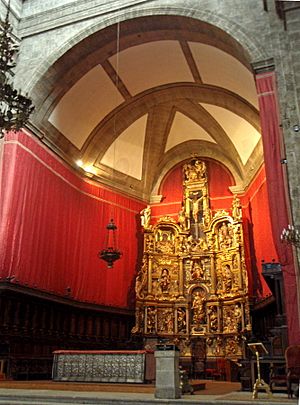 Archivo:Valladolid, España. Catedral. Capilla mayor