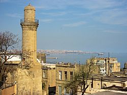 Archivo:View of Baku, 2004 (2)