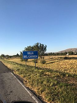 Villa del Carmen, provincia de San Luis, Argentina. Cartel de acceso.jpg