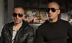 Wisin y Yandel en Acceso Total (5349984581) (cropped).jpg