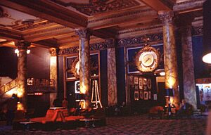 Archivo:6408-1FairmontHotelLobbySFO
