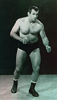 Baron Scicluna - Heavyweight Wrestling - 31 August 1970 (cropped).jpg