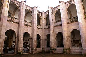 Archivo:Casa de las Artesanías de Michoacán 113