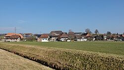 Deisswil bei Münchenbuchsee from the south.jpg