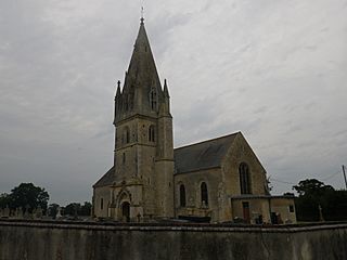 Eglise Saint Pierre, Bricqueville.JPG