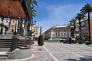 Archivo:Huelva - Plaza de las monjas
