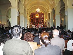 Archivo:Iglesia de Cabana interior
