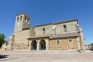 Iglesia de San Martín, Ribas de Campos 02.jpg