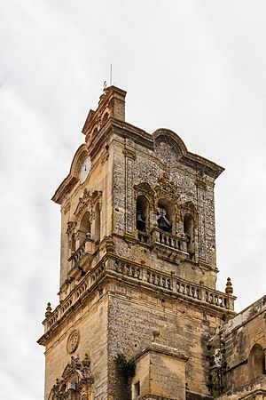 Archivo:Iglesia de San Pedro, Arcos de la Frontera, Cádiz, España, 2015-12-08, DD 09