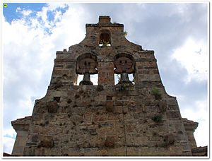 Archivo:Lebanza 23 (Espadaña de la Iglesia)