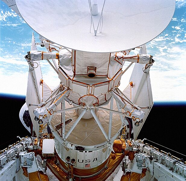Magellan-IUS stack (close)