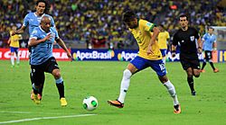 Archivo:Neymar contra uruguai