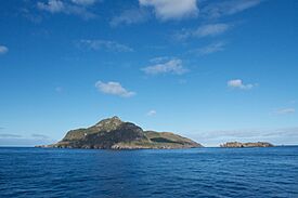 Nightingale Island, British overseas territory-20March2012.jpg