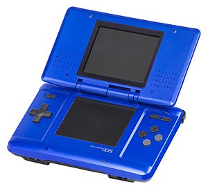 Archivo:Nintendo-DS-Fat-Blue