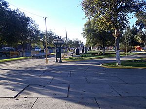 Archivo:Plaza de Armas, La Cruz