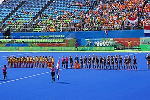Archivo:Rio 2016 - womens field hockey - ESP v NED (8)