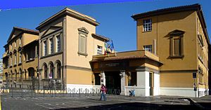 Archivo:Roma 3 Economia 01821-2