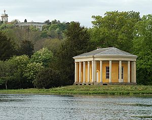 Archivo:Temple of Music in West Wycombe Park