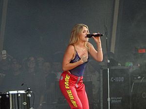 Archivo:Tove Lo at Lollapalooza Chicago 2017