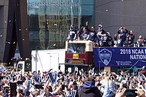 Archivo:Villanova Parade 2018 06