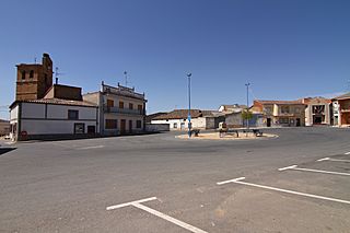 Villoruela, Plaza de España, Ayuntamiento.jpg