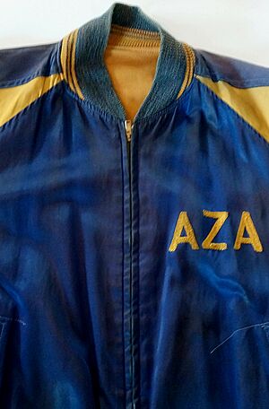 Archivo:AZA Jacket Lowell MA late 1940s