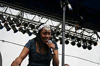 Archivo:Ann Peebles performing at the Beale Street Music Festival in 2007