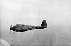 Archivo:Bundesarchiv Bild 101I-363-2270-18, Frankreich, Flugzeug Me 210