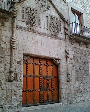 Archivo:Casa del Cordón (Puerta)