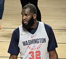 Daniel Ochefu.jpg