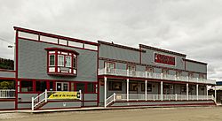 Archivo:Hotel El Dorado, Dawson City, Yukón, Canadá, 2017-08-27, DD 50