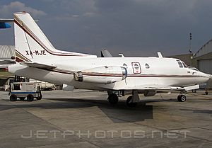 Archivo:Rockwell Sabreliner 40, Mex-Jet Cargo JP6053202