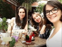 Archivo:Salvadorans woman