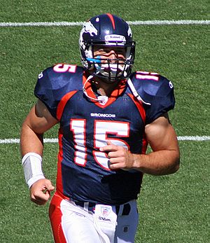 Archivo:Tim Tebow (Broncos)