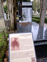 Archivo:Vitoria - Cementerio de Santa Isabel, panteón familiar del general Bruno Villarreal
