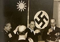 Archivo:Wang Jingwei and Nazis