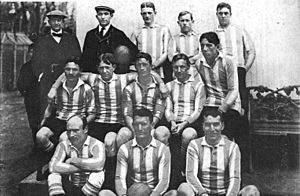 Archivo:Argentina national team 1908