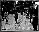 Archivo:Citizens of San Jose Costa Rica fleeing before the troops of President Tinoco 1919
