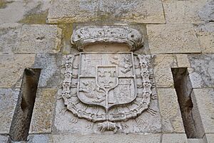 Archivo:Escut del castell de Moraira
