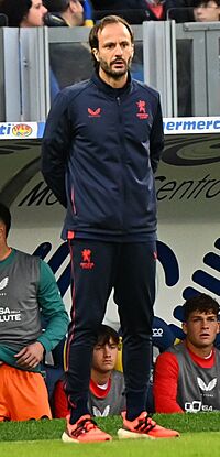 Frosinone Calcio - Benito Stirpe - vs Genoa 14 5 2023 - ANT 6619 gilardino panchina (cropped).jpg
