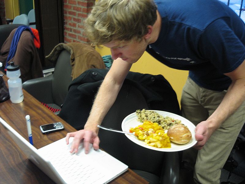 Greg Bloom multitasks (4061885522)