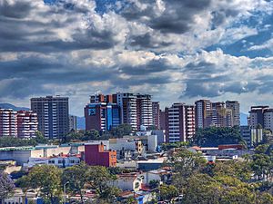 Torres de apartamentos en Ciudad de Guatemala, Guatemala.