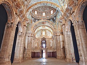 Archivo:Interior Monasterio de Santa María de la Valldigna